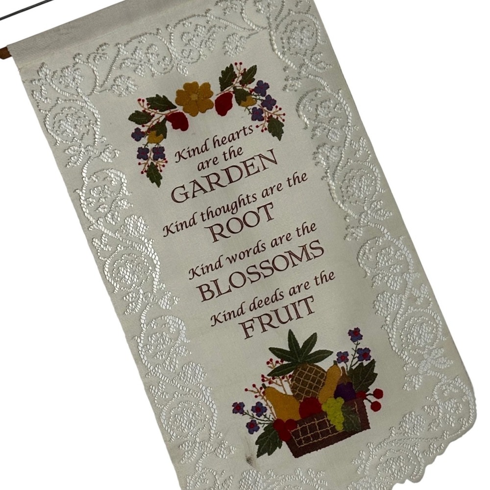 Heritage Lace Wall Hanging Banner White Excellent Garden Poem Cottage Country